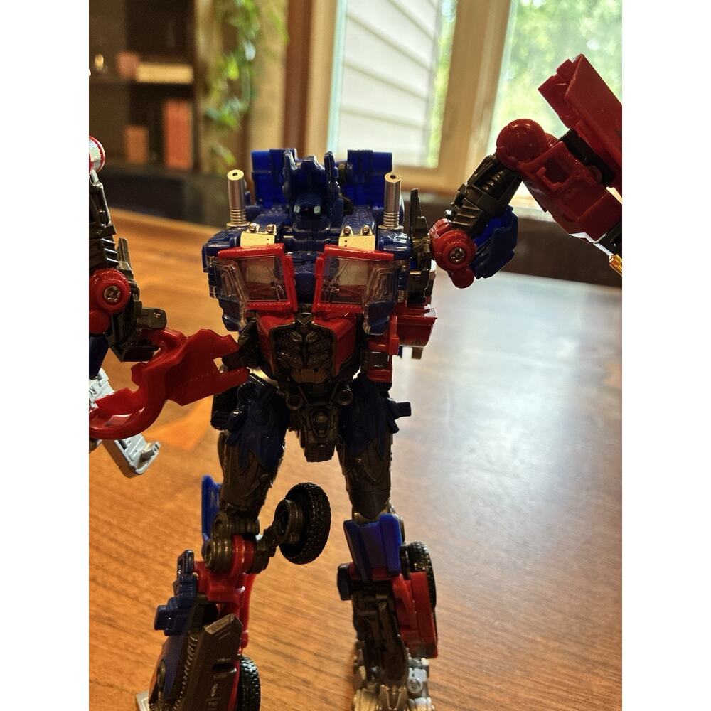 Hasbro Studio Series 05 Voyager Transformers Optimus Prime Figure Incomplete - Picture 3 of 4